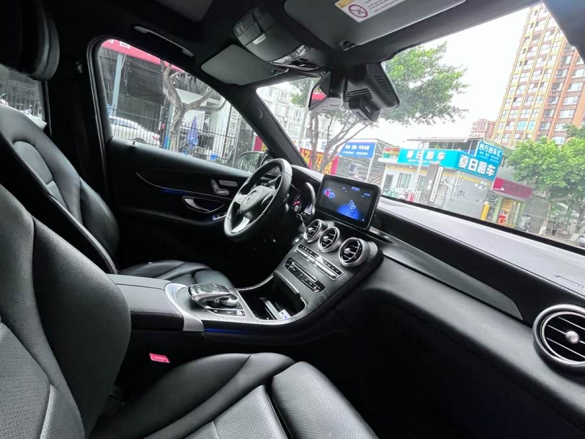 奔馳 奔馳GLC  2018款 改款 GLC 260 4MATIC 豪華型圖片