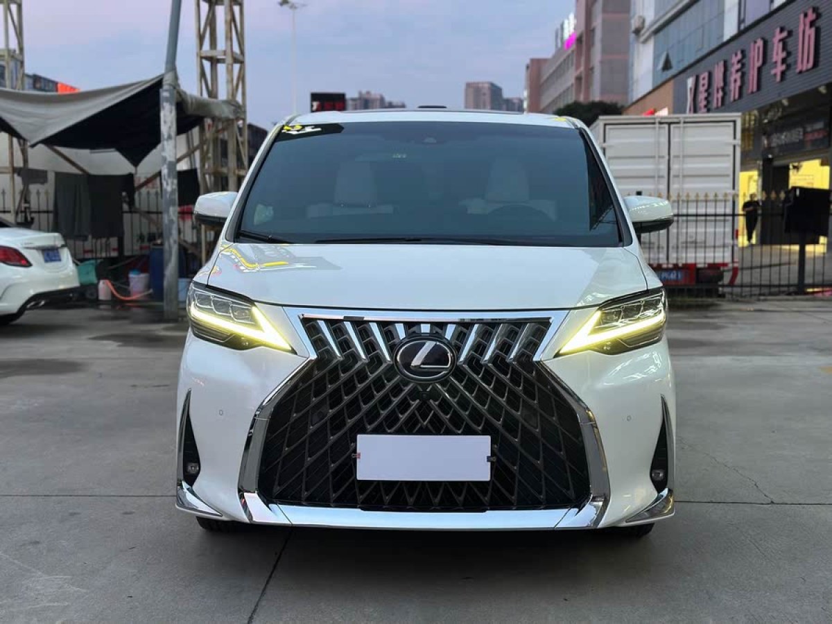 雷克薩斯 LM  2020款 300h 四座御世版圖片