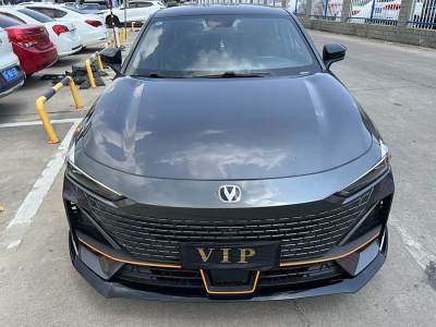 2023年4月 長(zhǎng)安 長(zhǎng)安UNI-V 1.5T 卓越型圖片