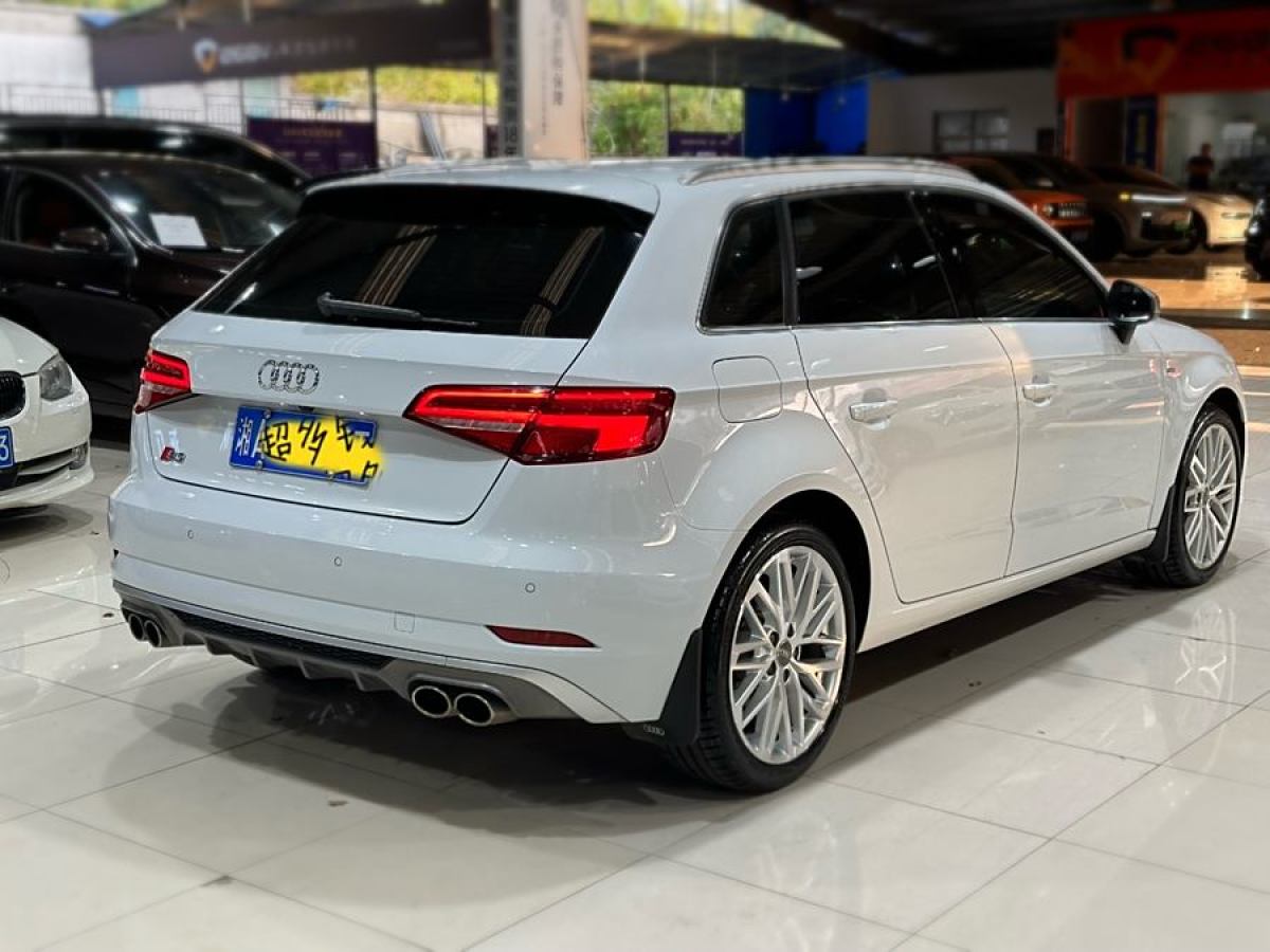 奧迪 奧迪A3  2017款 Sportback 40 TFSI 風尚型圖片