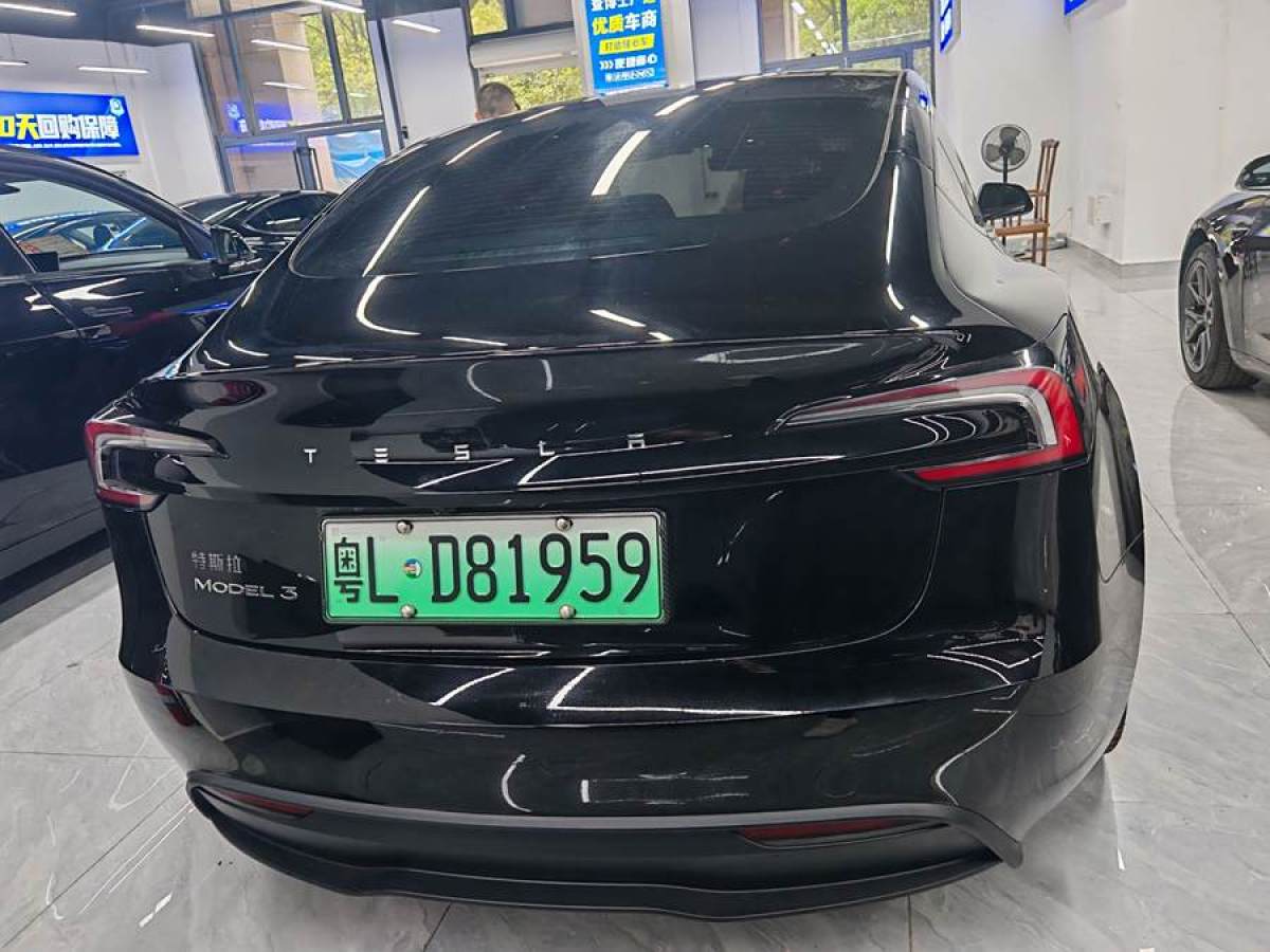 特斯拉 Model 3  2023款 后輪驅(qū)動(dòng)版圖片