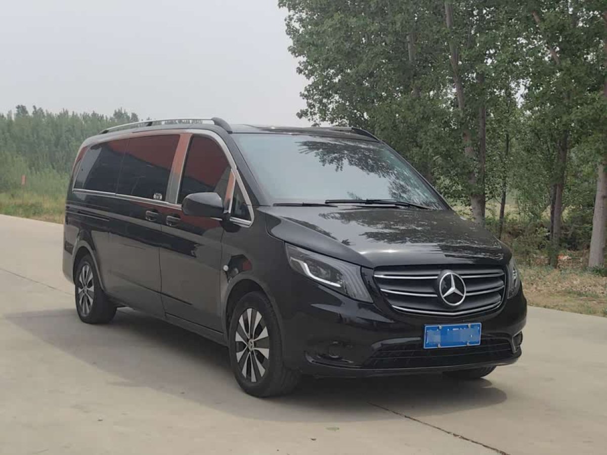 奔馳 威霆  2020款 2.0T 精英版 7座圖片