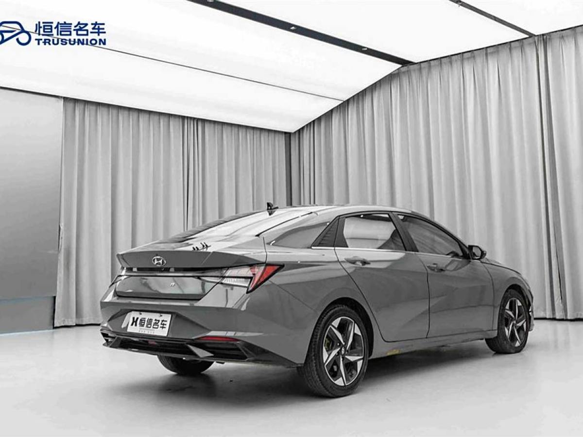 現(xiàn)代 伊蘭特  2022款 1.5L CVT LUX尊貴版圖片