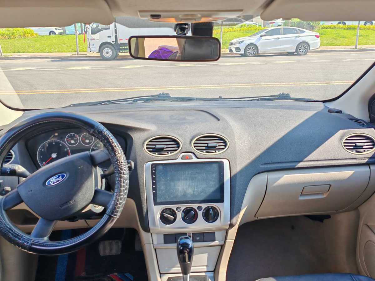 福特 ?？怂? 2009款 兩廂 1.8L 自動時尚型圖片