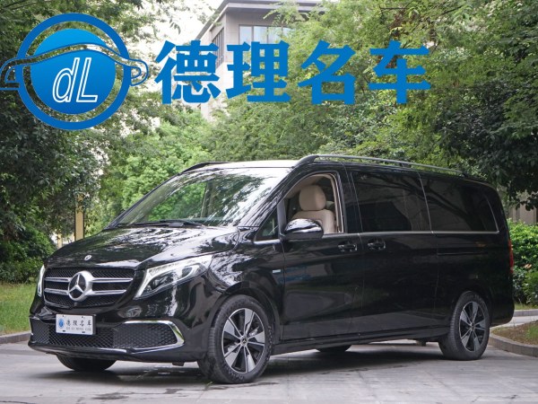 奔驰 V级  2021款 V 260 L 长轴距尊贵版