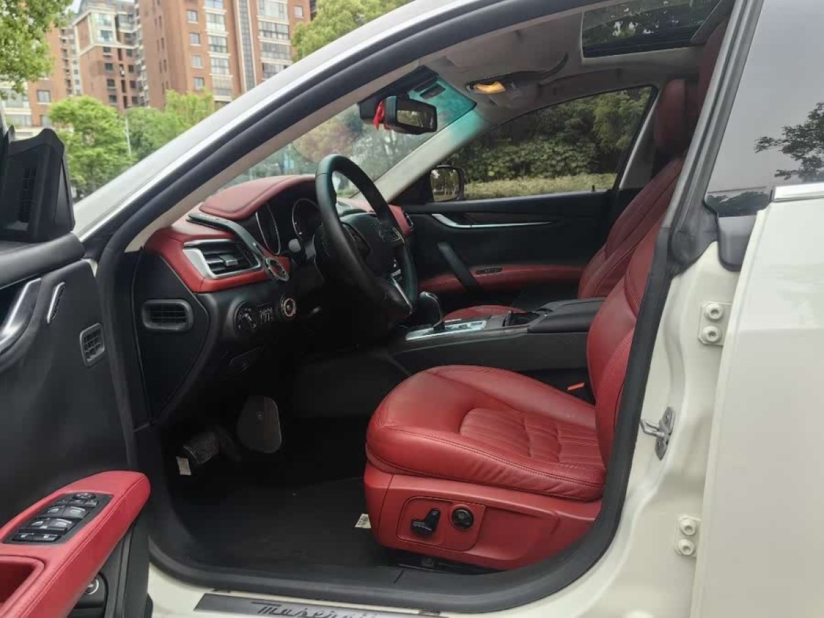 瑪莎拉蒂 Ghibli  2014款 3.0T 標(biāo)準(zhǔn)版圖片
