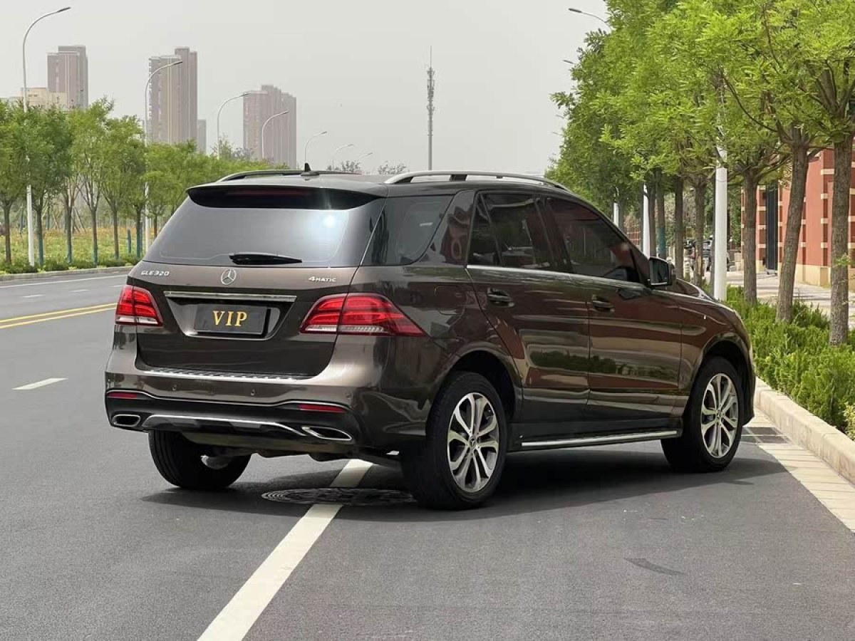 奔馳 奔馳GLE  2017款 GLE 320 4MATIC 動(dòng)感型圖片