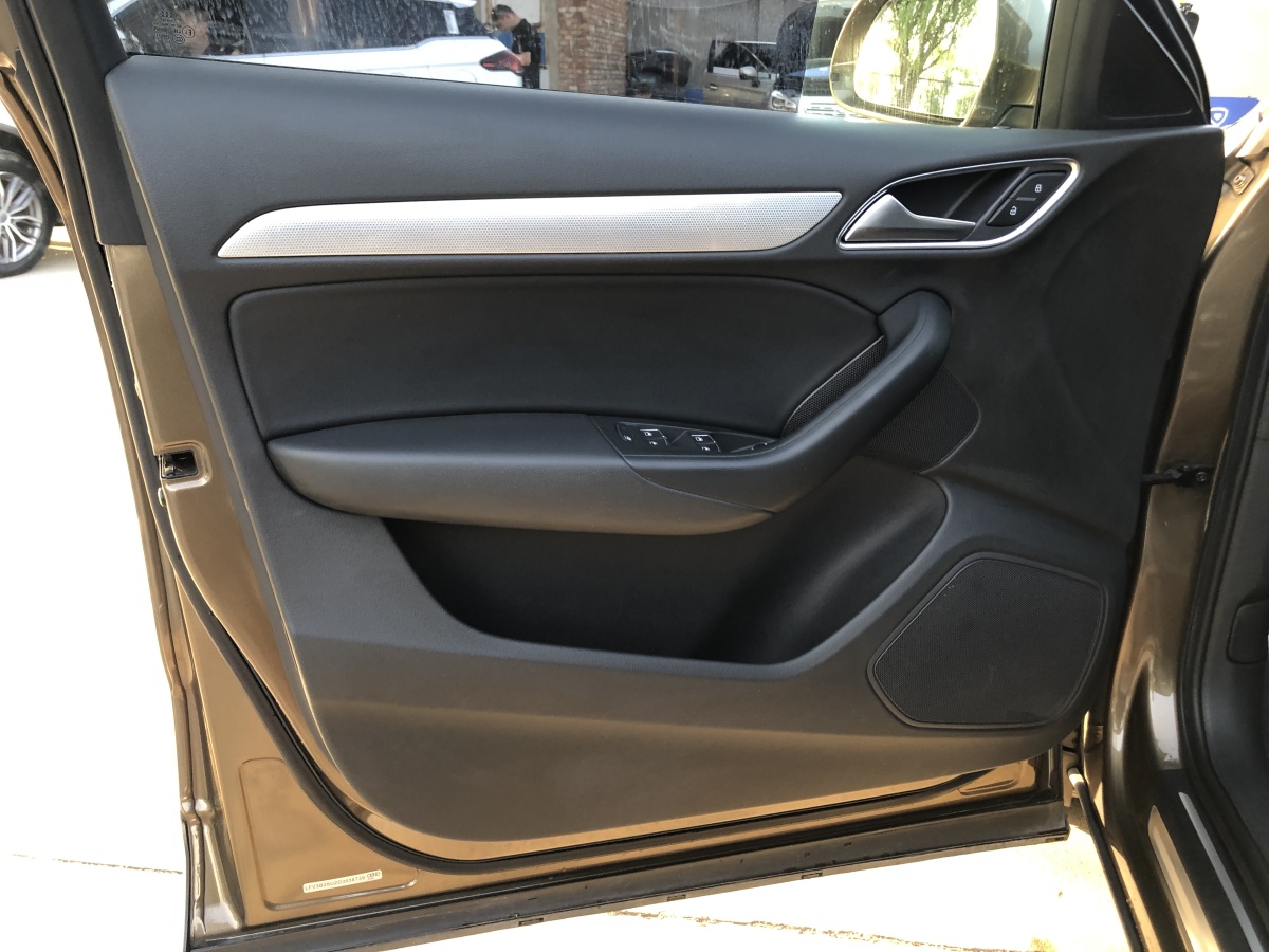 奧迪 奧迪Q3  2013款 35TFSI 舒適型圖片