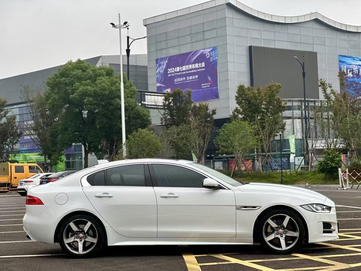 捷豹 XE  2015款 2.0T 200PS R-Sport圖片