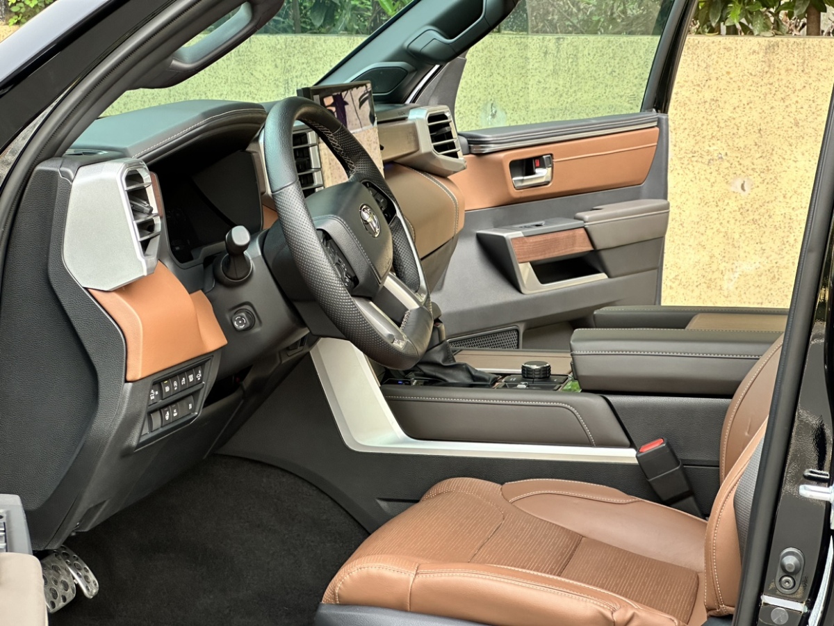丰田 坦途  2015款 5.7 Platinum 四驱 CrewMax 美规版图片