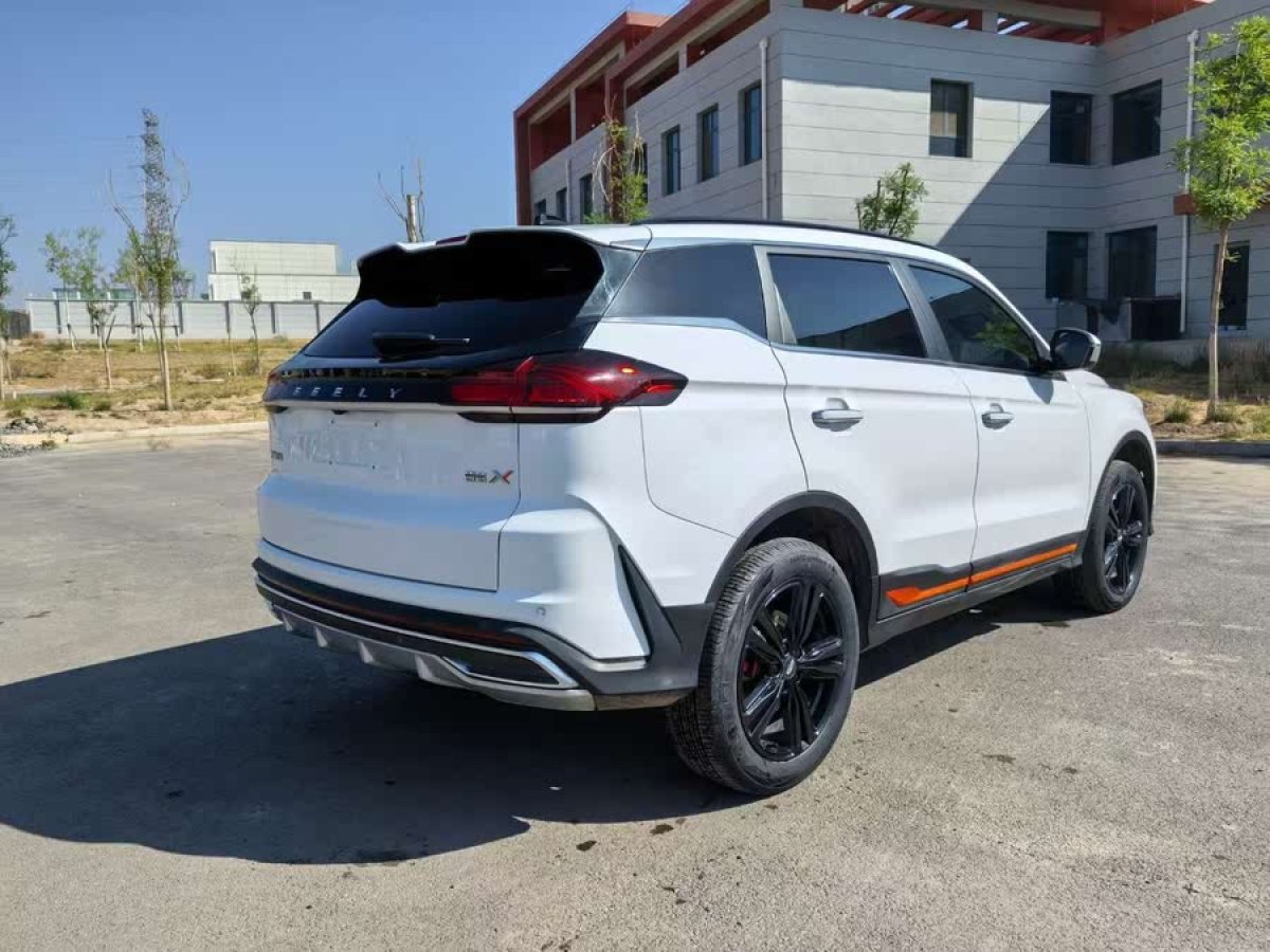 吉利 博越  2022款 博越X 1.8TD DCT智尊型圖片