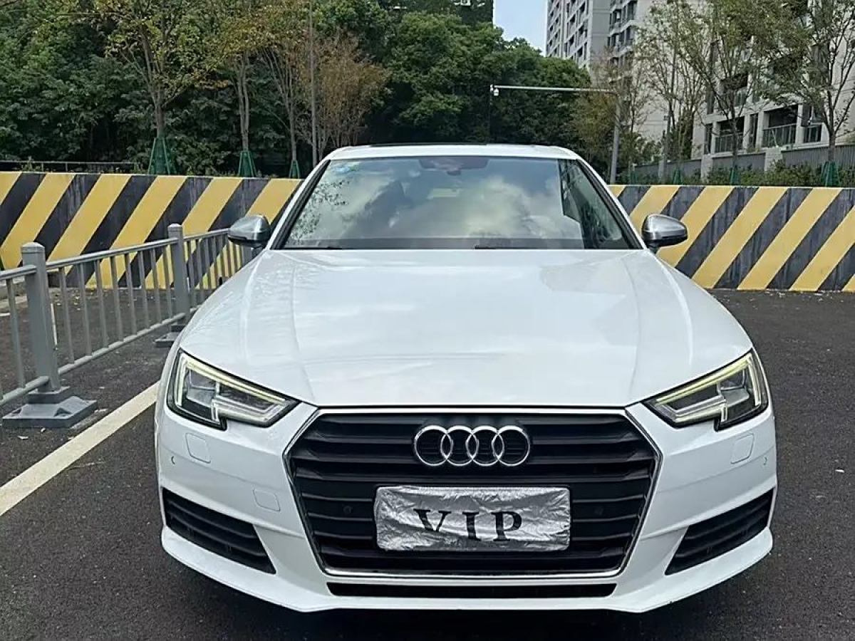 2017年1月奧迪 奧迪A4L  2017款 40 TFSI 時尚型