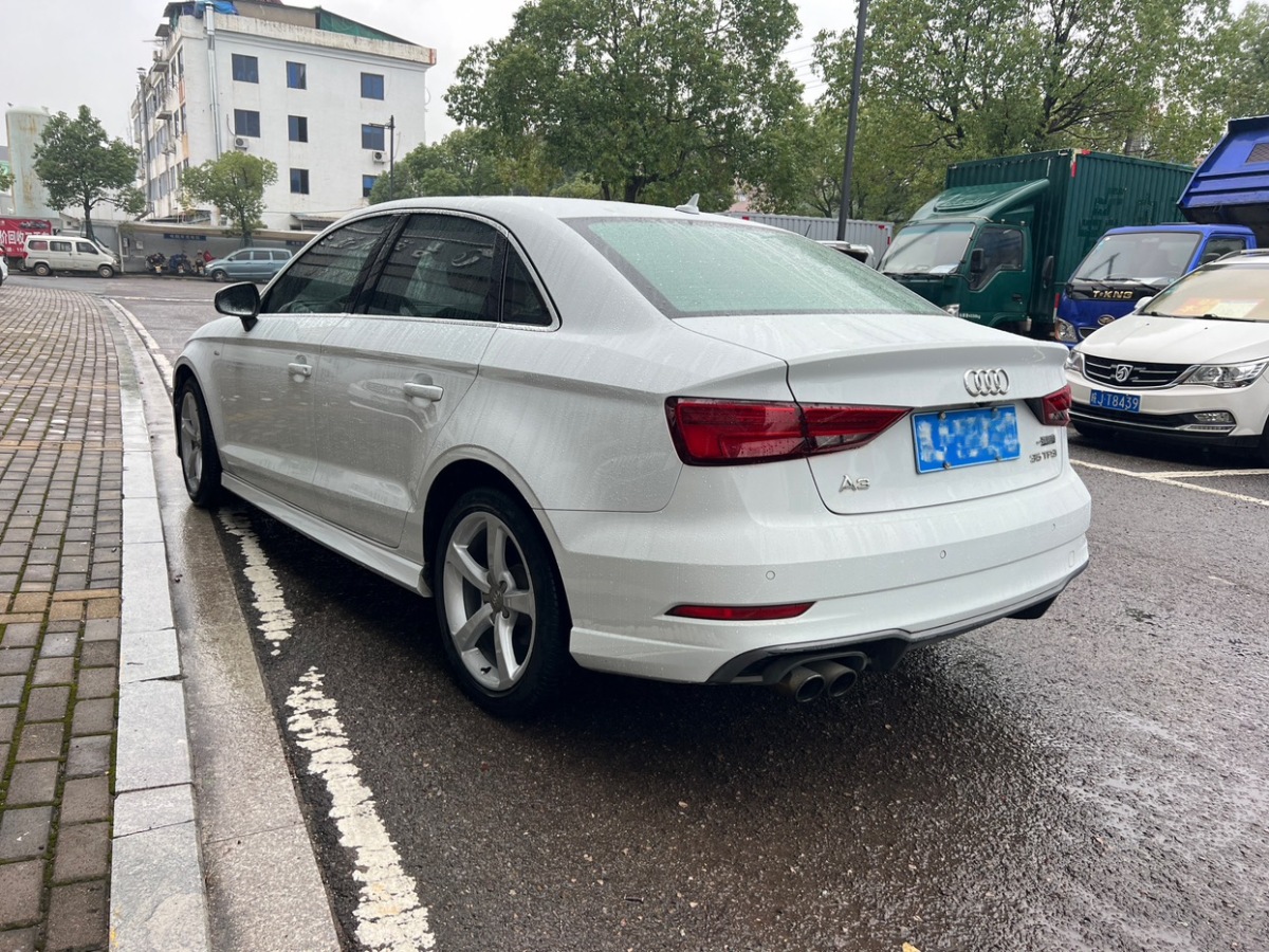 奧迪 奧迪A3  2018款 30周年年型 Limousine 35 TFSI 時尚型圖片