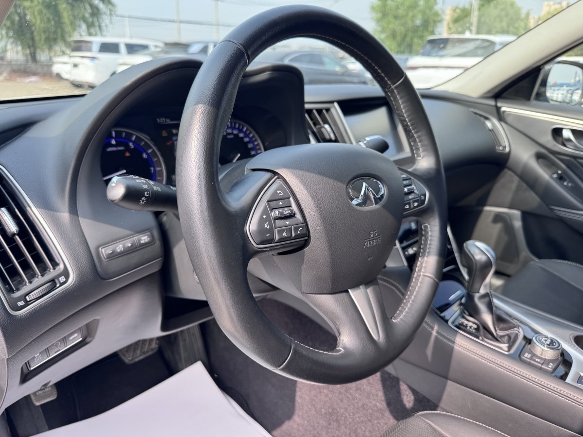 英菲尼迪 Q50  2014款 2.0T 豪華版圖片