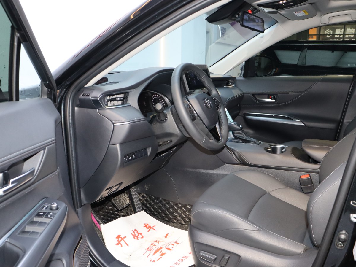 丰田 威飒  2022款 2.0L CVT两驱豪华版图片