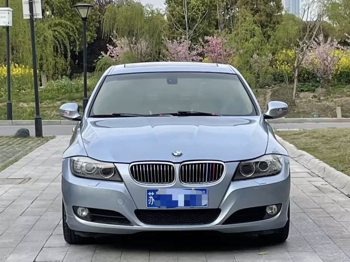 寶馬 寶馬3系  2011款 320i 時(shí)尚型圖片