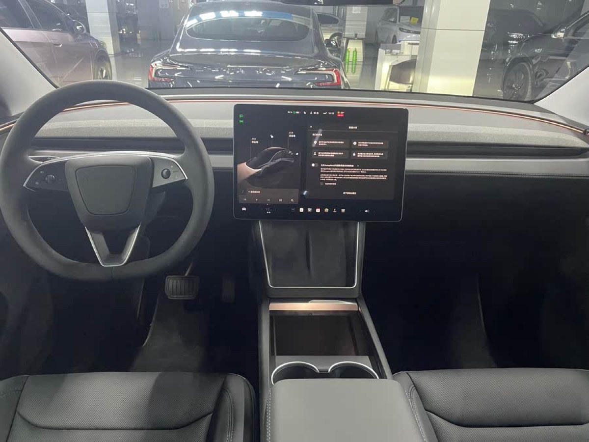 特斯拉 Model Y  2025款 后輪驅(qū)動版圖片