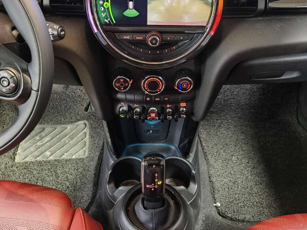 2019年6月MINI MINI  2019款 1.5T COOPER CABRIO 經(jīng)典派