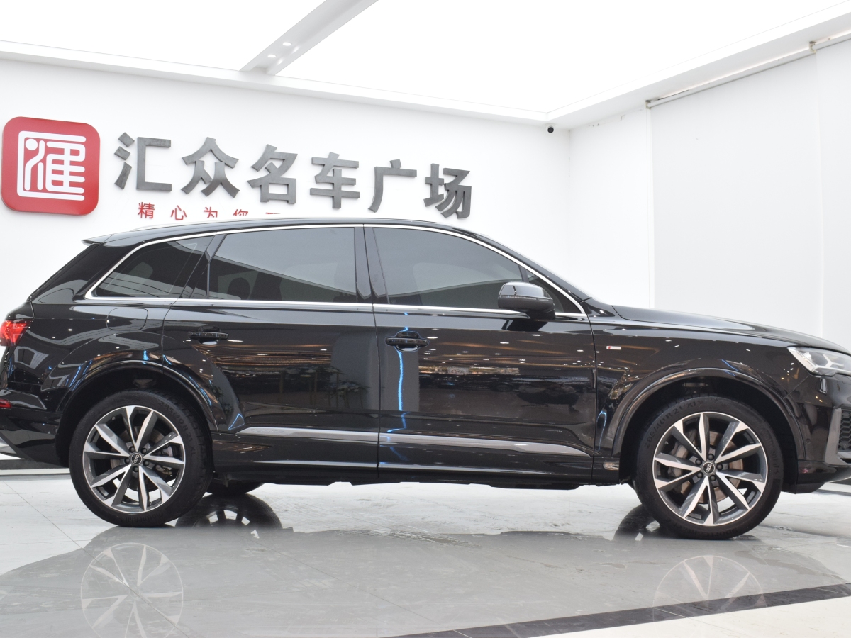 奧迪 奧迪Q7  2023款 55 TFSI quattro S line運動型圖片