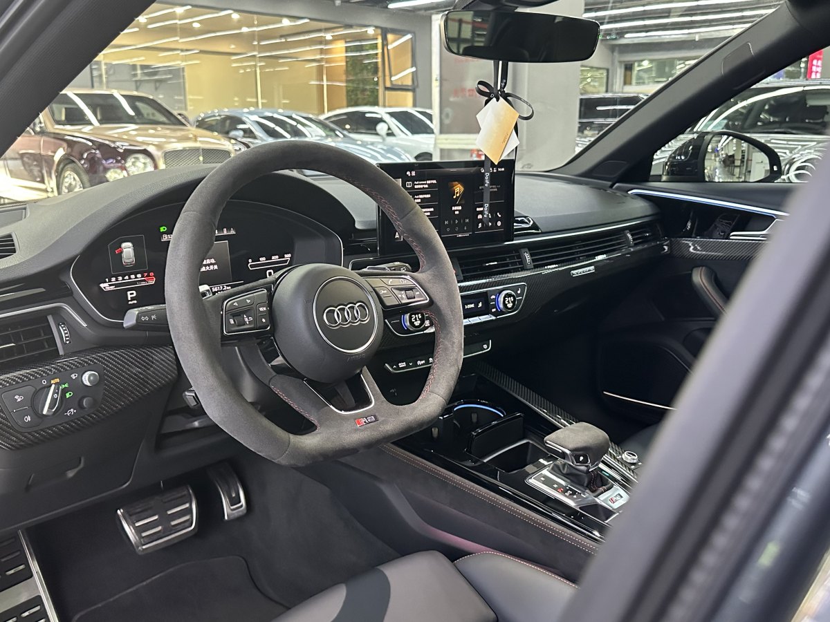 奧迪 奧迪RS 4  2023款 RS4 Avant 暗金版圖片