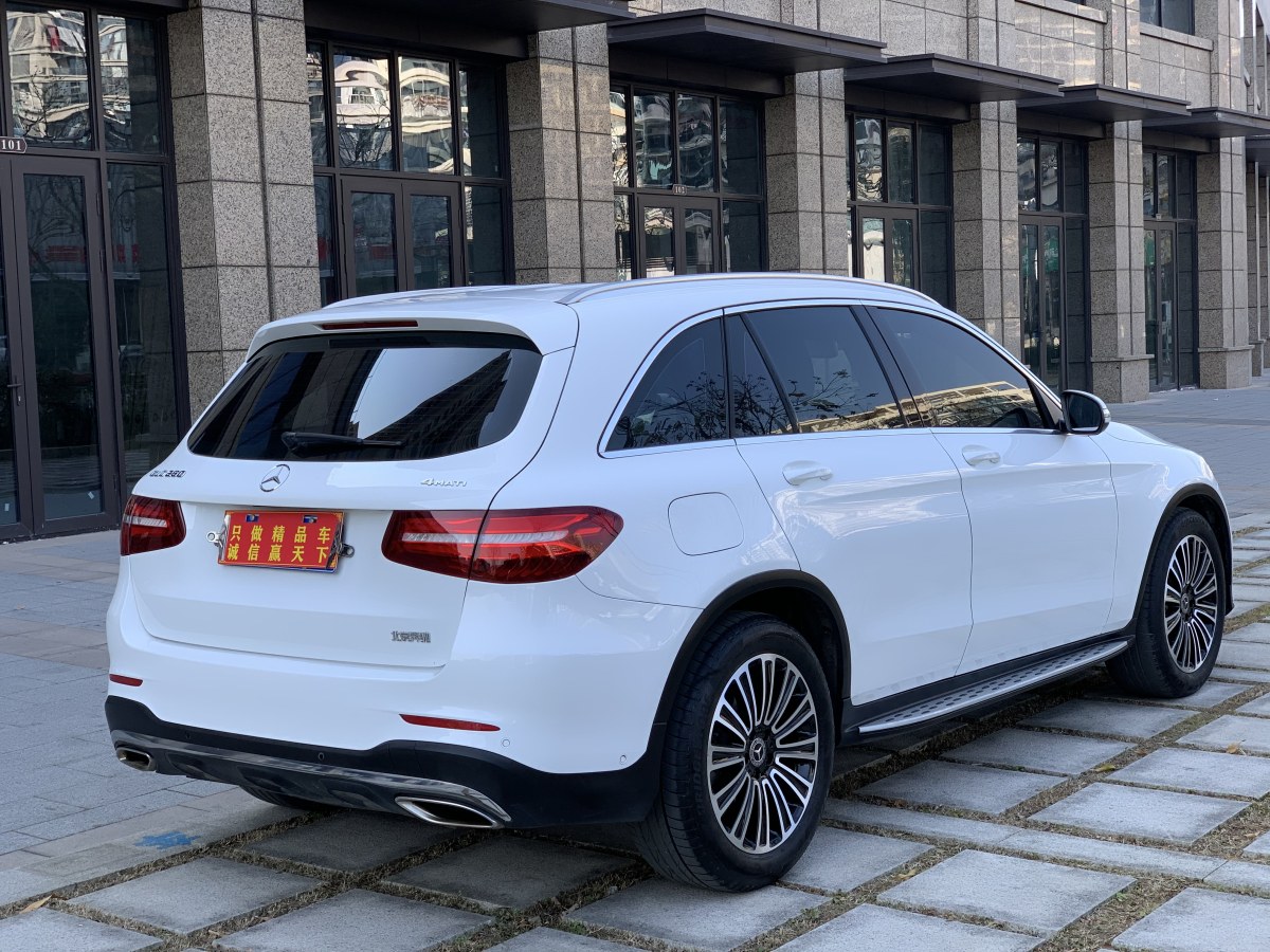 奔馳 奔馳GLC  2018款 改款 GLC 260 4MATIC 動(dòng)感型圖片