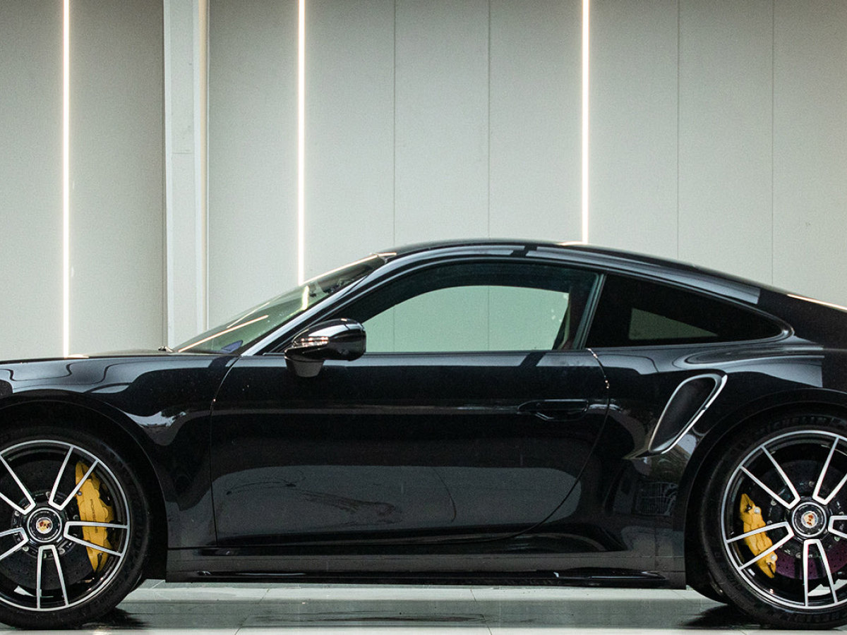 2023年5月保時(shí)捷 911  2022款 Turbo S 3.8T