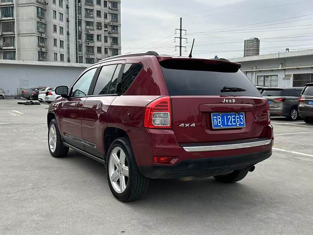 Jeep 指南者  2012款 2.4L 四驅(qū)豪華版圖片