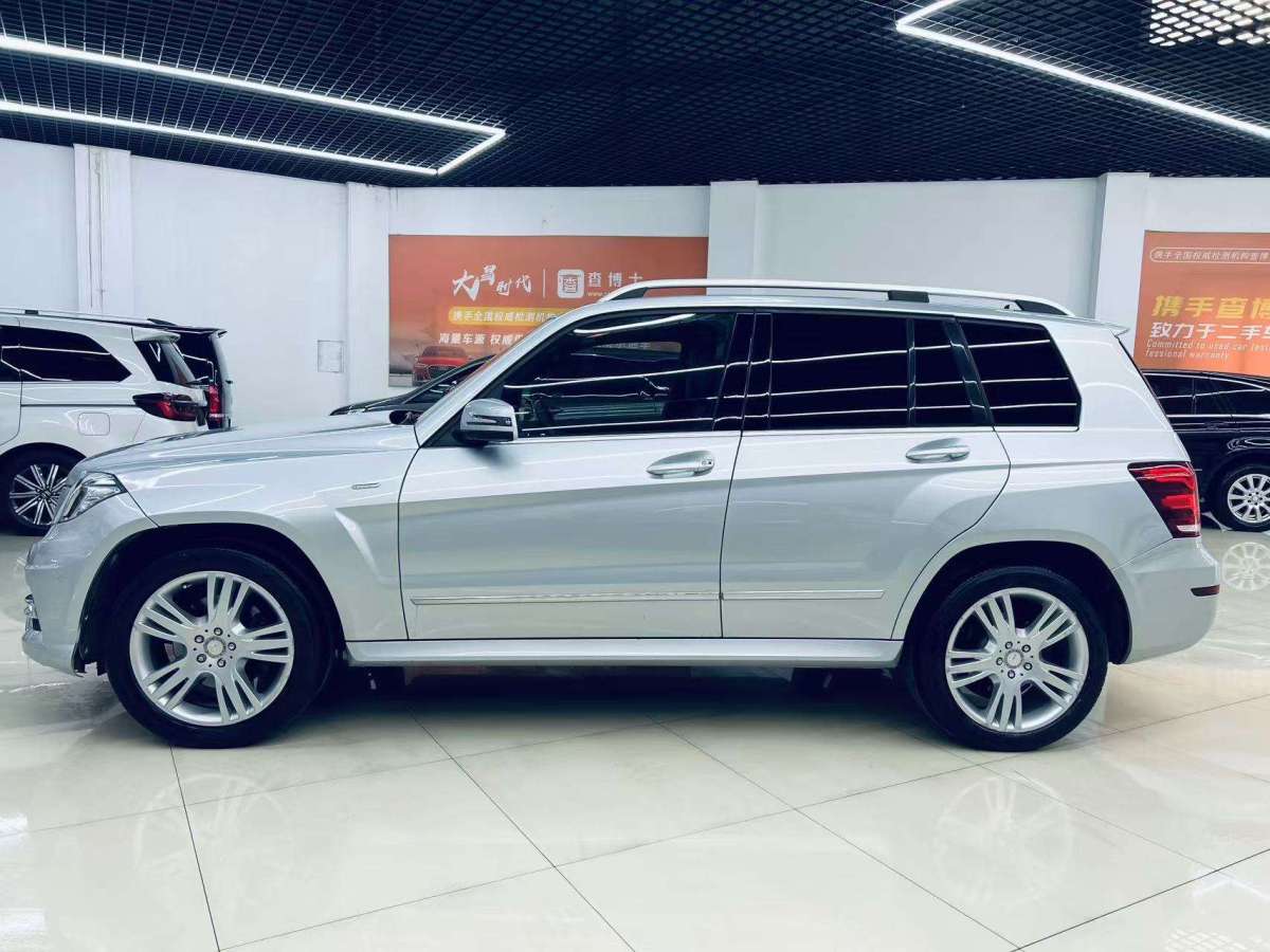 奔馳 奔馳GLK級  2015款 GLK 260 4MATIC 動感型 極致版圖片