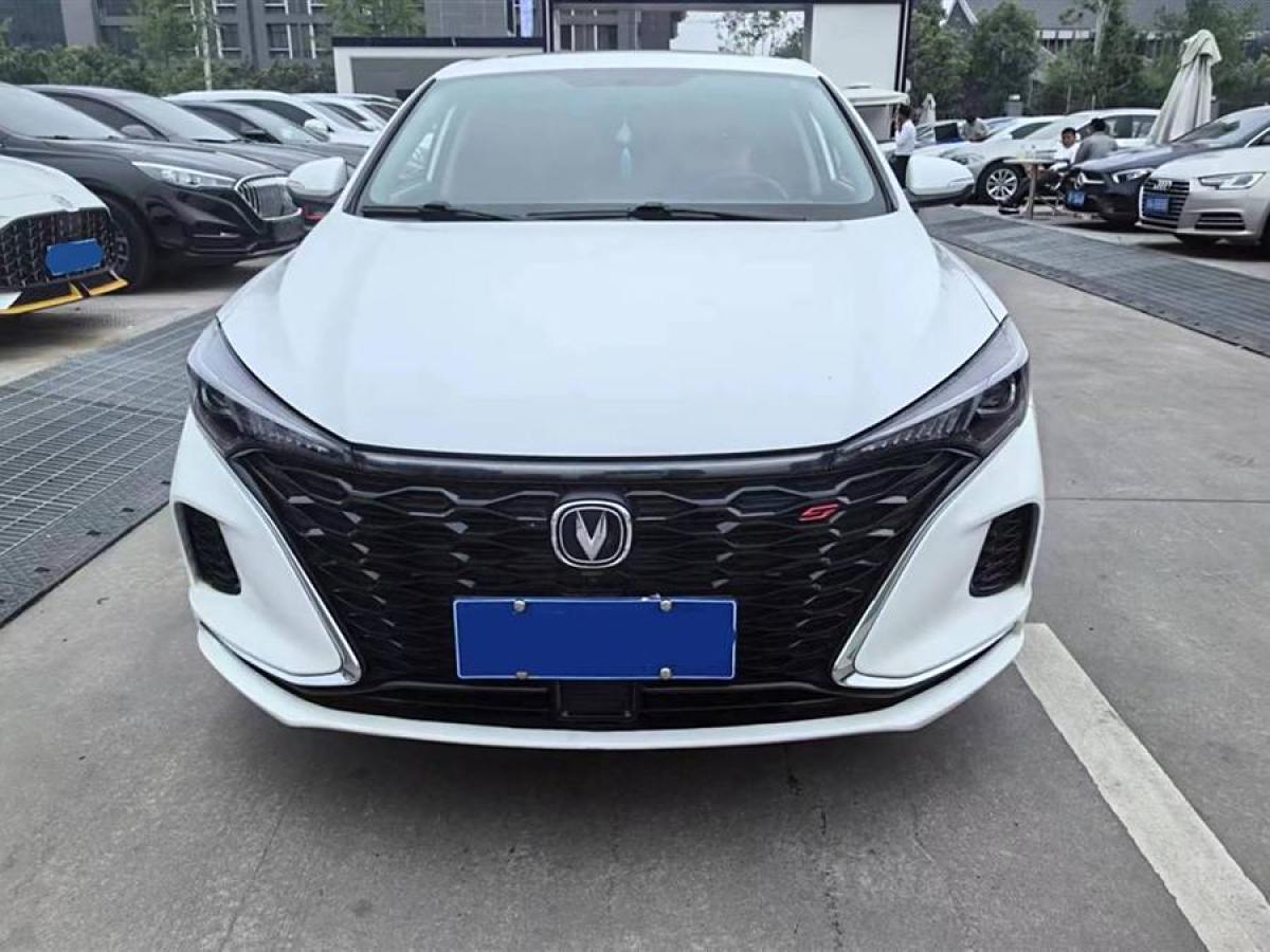 長(zhǎng)安 逸動(dòng)  2021款 PLUS 藍(lán)鯨NE 1.4T GDI DCT旗艦型圖片