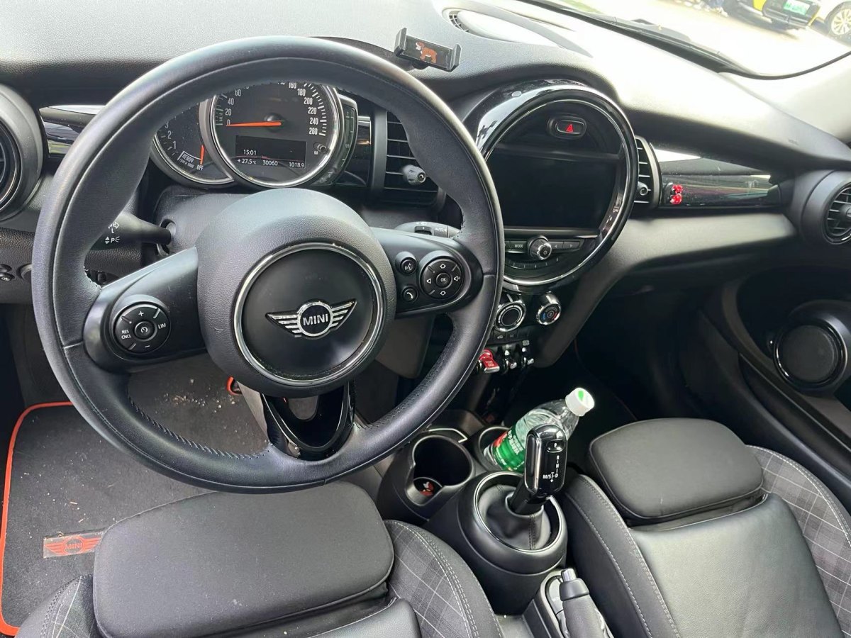 2018年11月MINI COUNTRYMAN  2018款 1.5T COOPER 經(jīng)典派