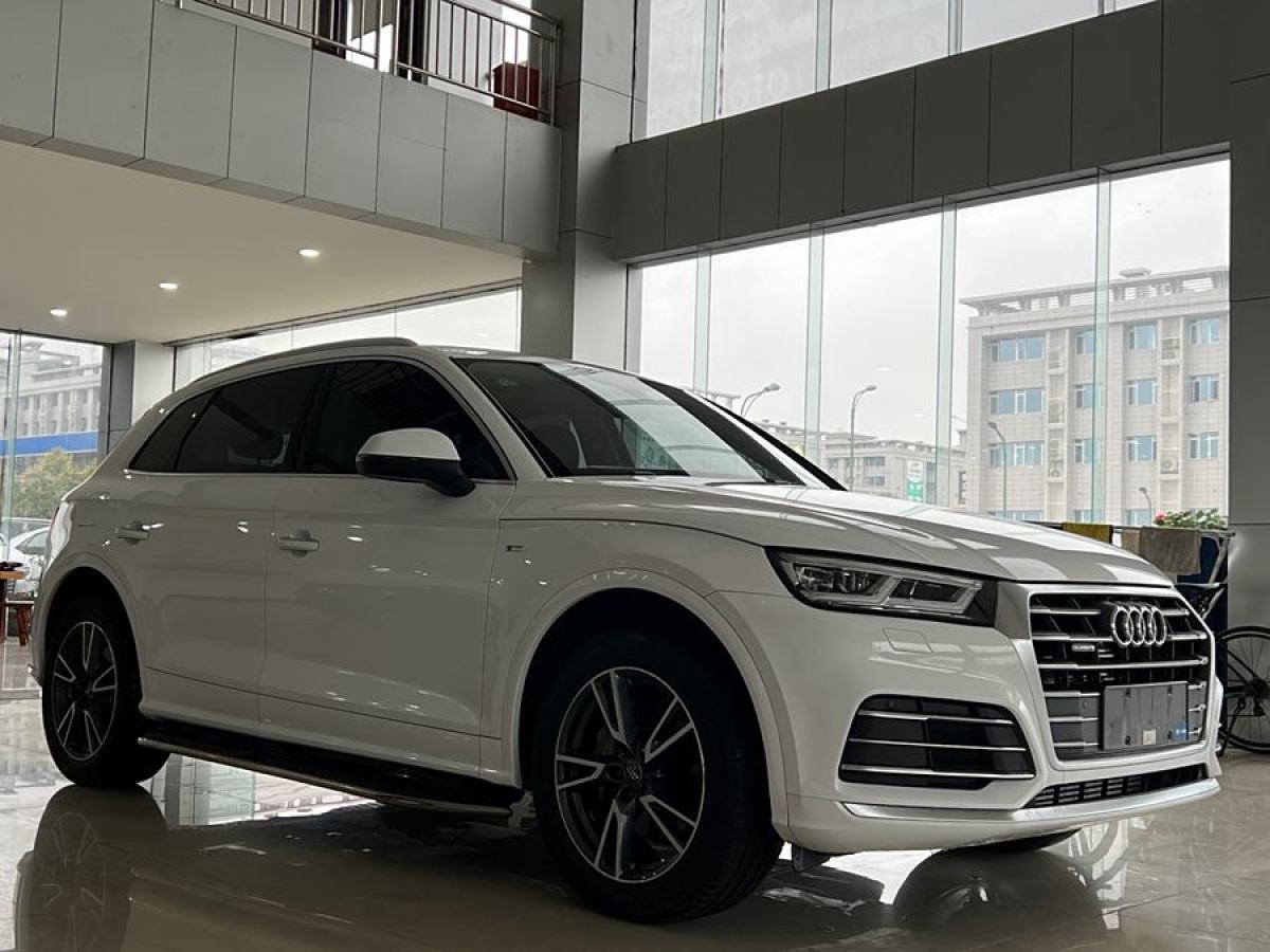 奧迪 奧迪Q5L  2020款 改款 40 TFSI 榮享時尚型圖片