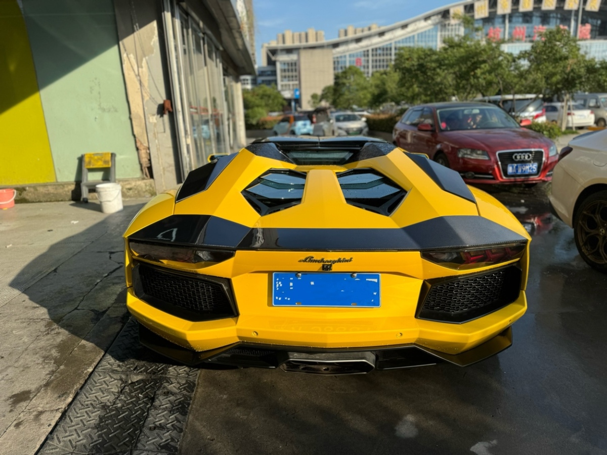 蘭博基尼 Aventador  2013款 LP 700-4 Roadster圖片