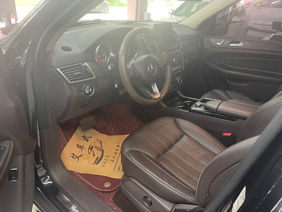 奔馳 奔馳GLE  2016款 GLE 320 4MATIC 豪華型圖片