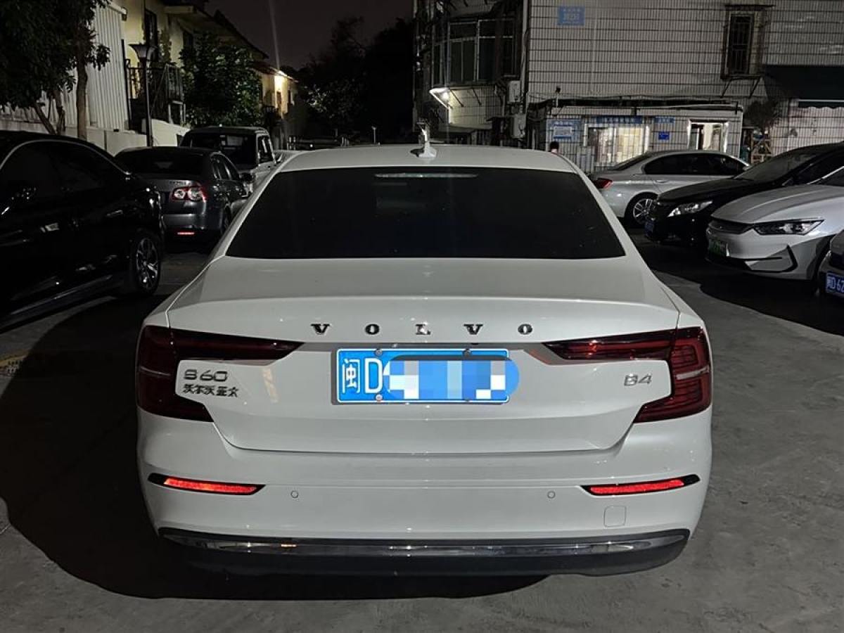 沃爾沃 S60L  2024款 B4 智逸豪華版圖片