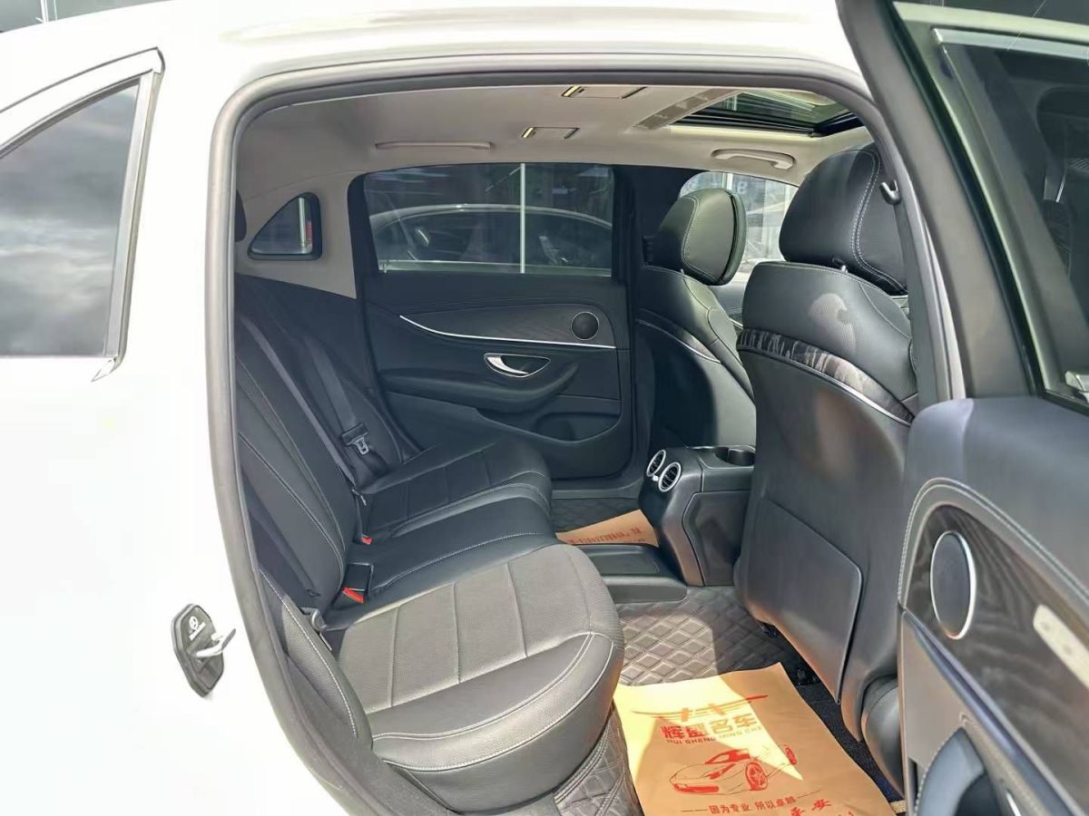 奔馳 奔馳E級(jí)  2020款 E 300 L 豪華型圖片