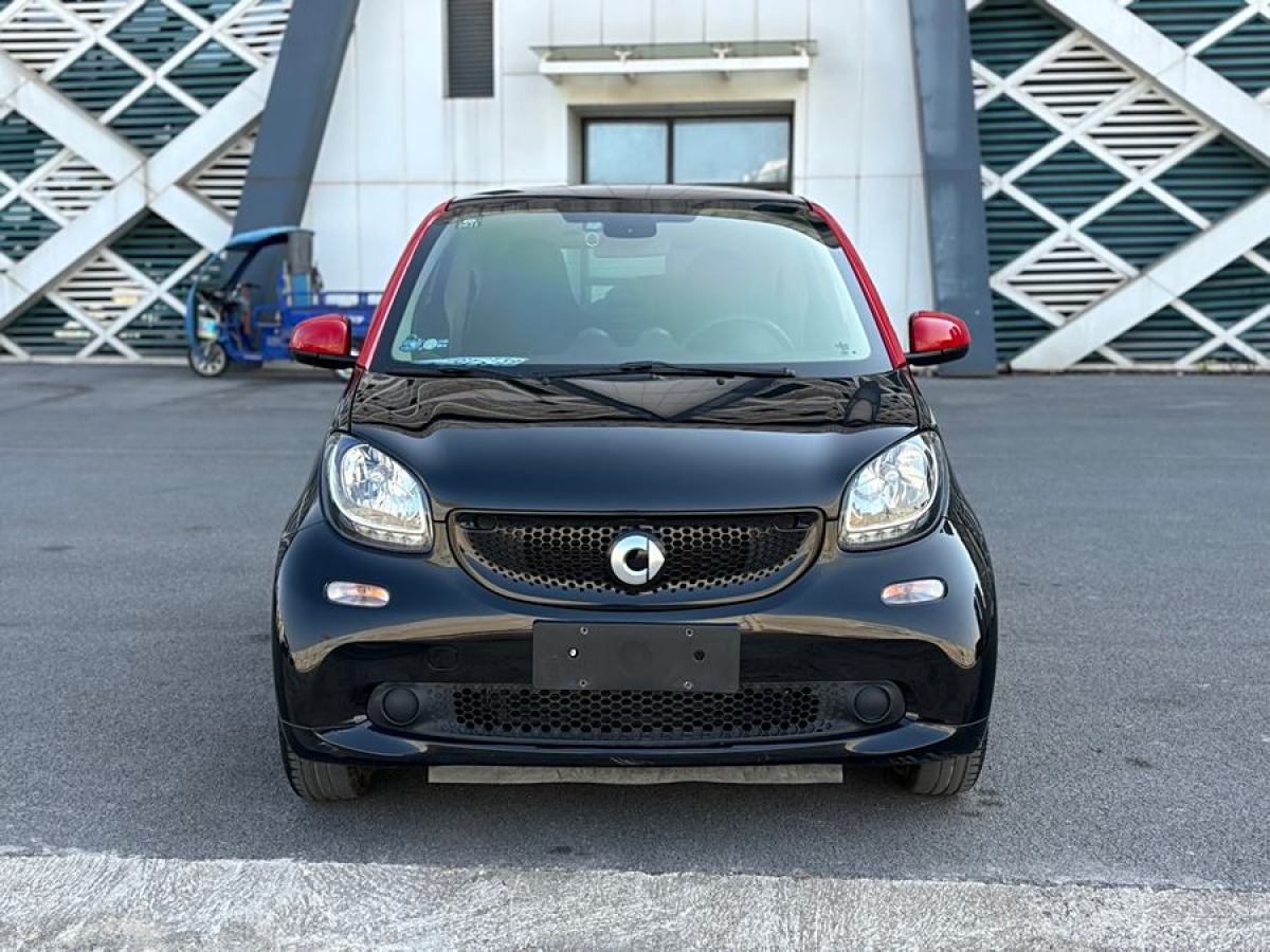 smart fortwo  2019款 0.9T 66千瓦硬頂風(fēng)擎版 國VI圖片