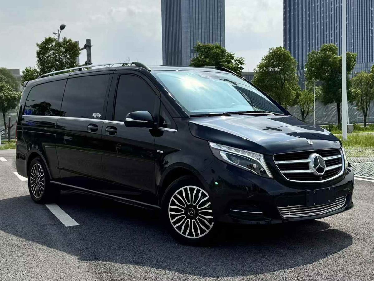 奔馳 V級  2018款 V 260 L 尊貴加長版圖片