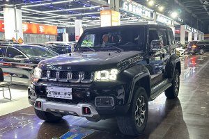 BJ40 北京  PLUS 2.3T 自動(dòng)四驅(qū)尊享版 國(guó)VI