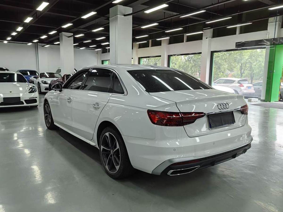 奧迪 奧迪A4L  2022款 40 TFSI 時尚動感型圖片