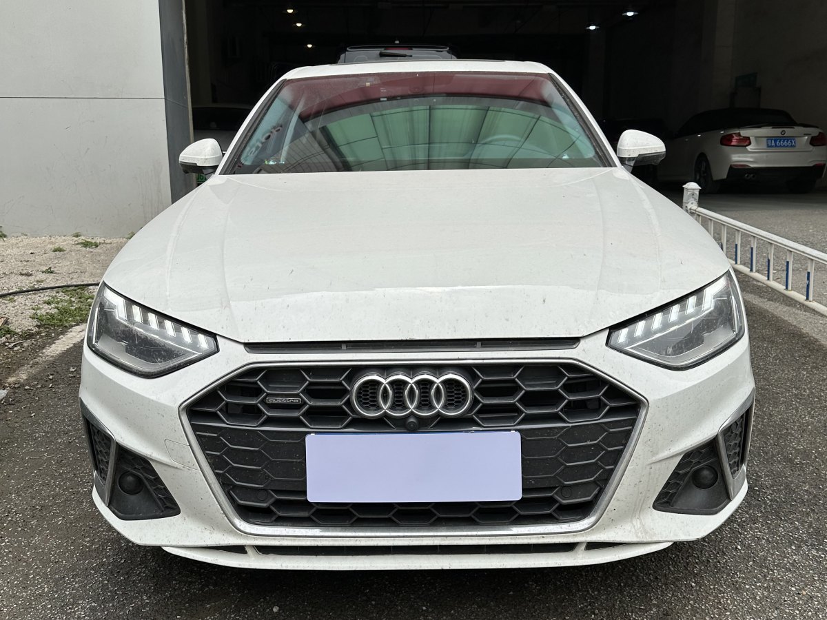 奧迪 奧迪A4L  2020款 40 TFSI quattro 豪華動感型圖片