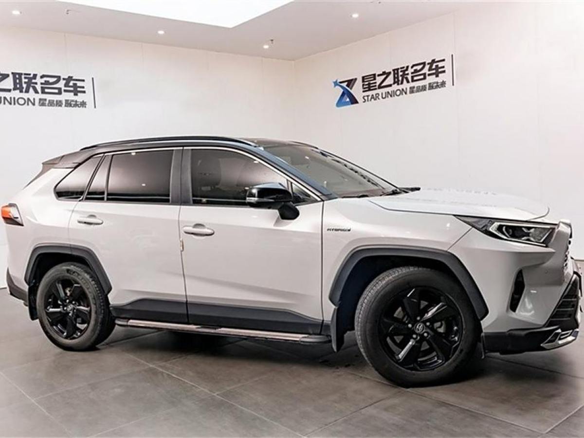 豐田 RAV4榮放  2023款 雙擎 2.5L E-CVT四驅(qū)旗艦版圖片