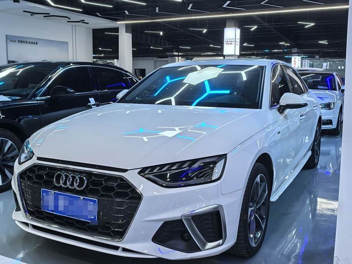 奧迪 奧迪A4L  2022款 40 TFSI 時(shí)尚動(dòng)感型圖片