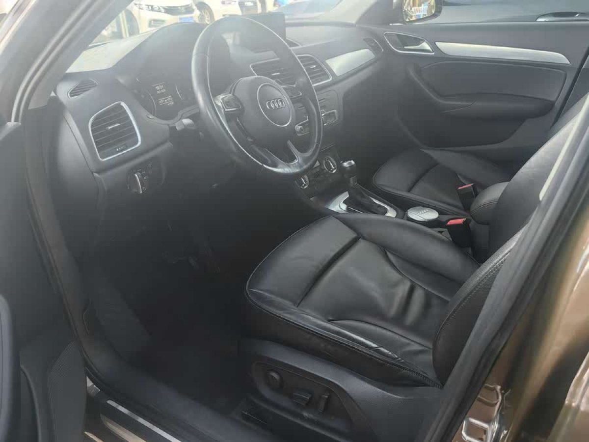 奧迪 奧迪Q3  2015款 30 TFSI 舒適型圖片