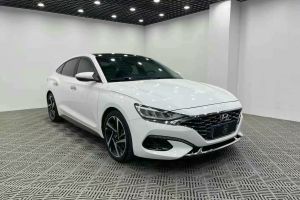 菲斯塔 現(xiàn)代  240TGDi 舒適版 國(guó)VI