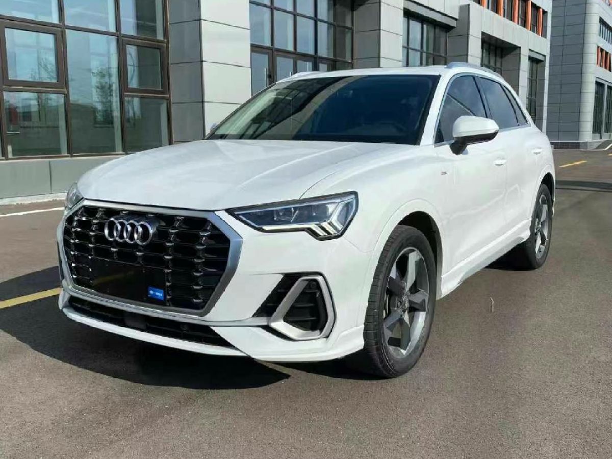 奧迪 奧迪Q3  2020款 35 TFSI 進(jìn)取動(dòng)感型圖片