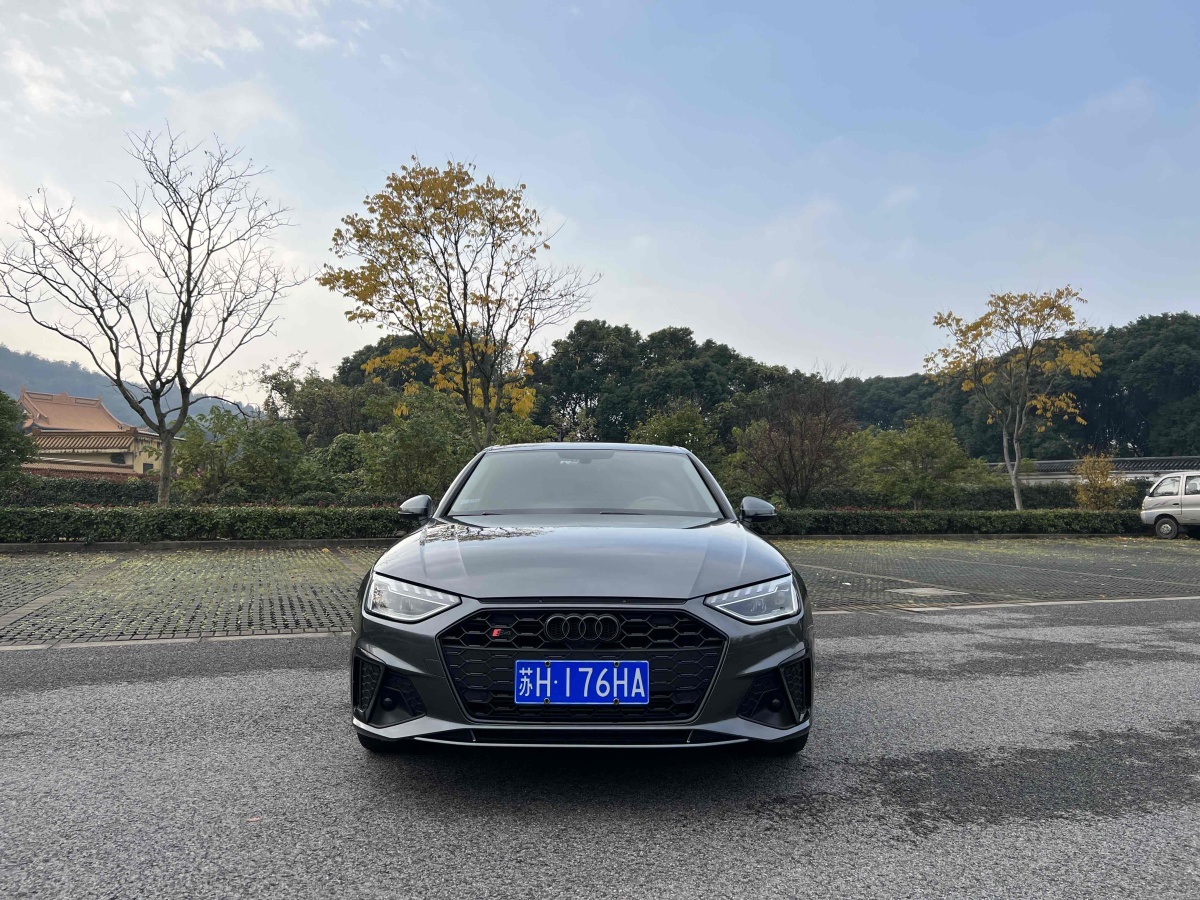 奧迪 奧迪A4L  2020款 40 TFSI 豪華動感型圖片