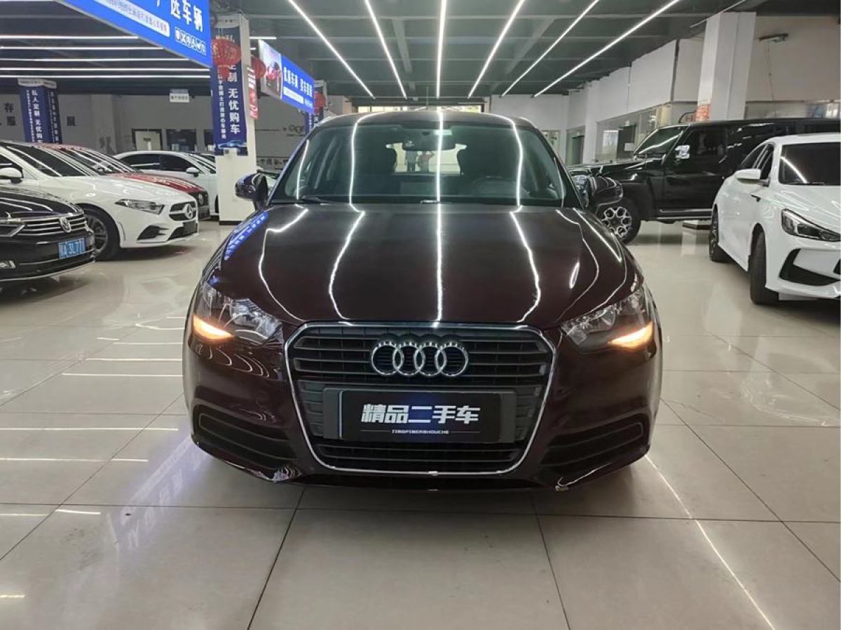 奧迪 奧迪A1  2014款 30 TFSI Sportback時(shí)尚型圖片