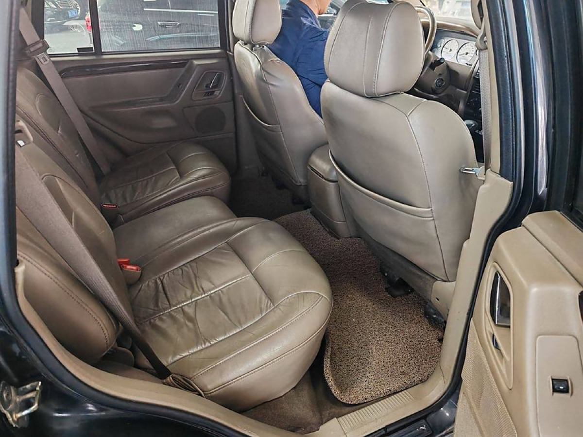 Jeep 大切諾基  2005款 4000 征程圖片