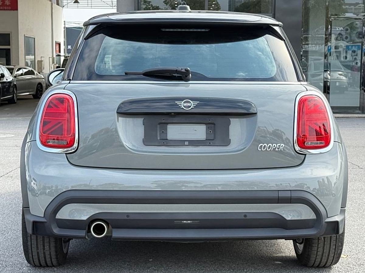 2021年7月MINI MINI  2022款 改款 1.5T COOPER 經(jīng)典派