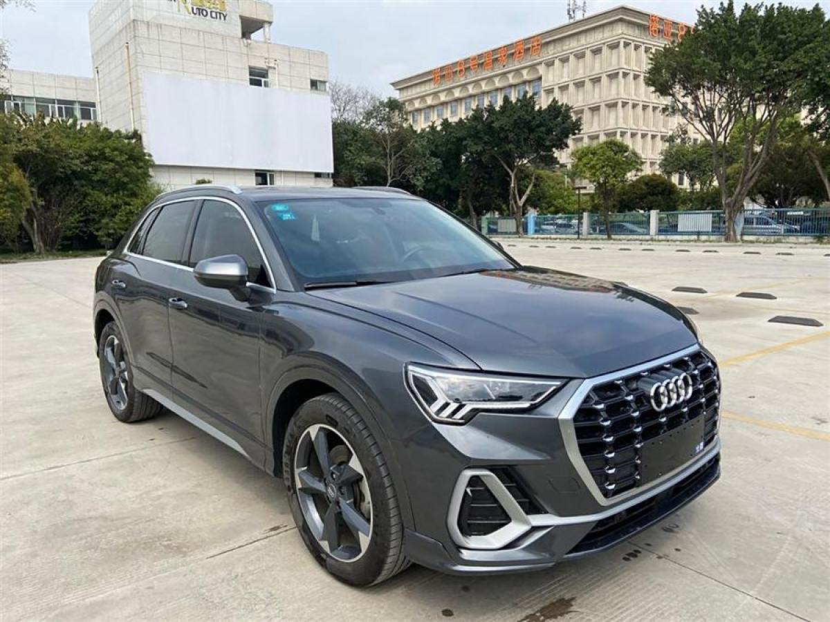 奧迪 奧迪Q3  2021款 35 TFSI 時(shí)尚動(dòng)感型圖片